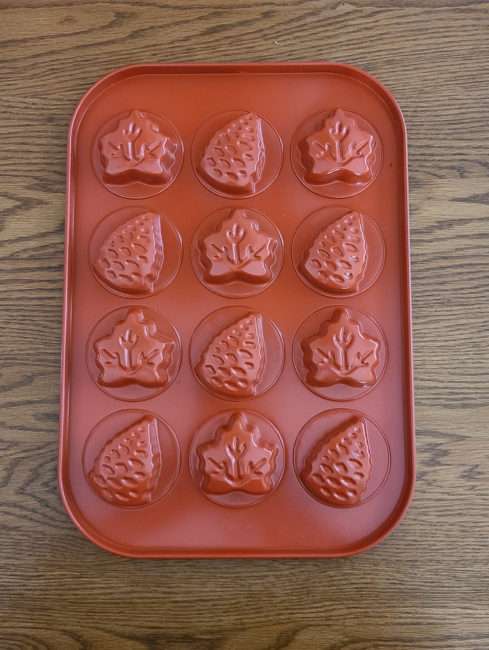 Pampered Chef Fall Harvest Cake Pan